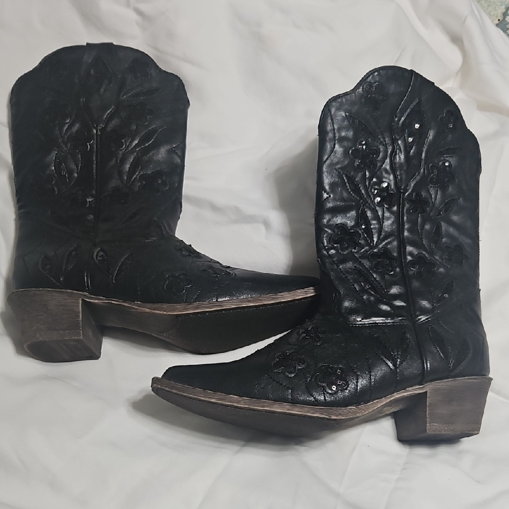 Black Embroidered Western Boots